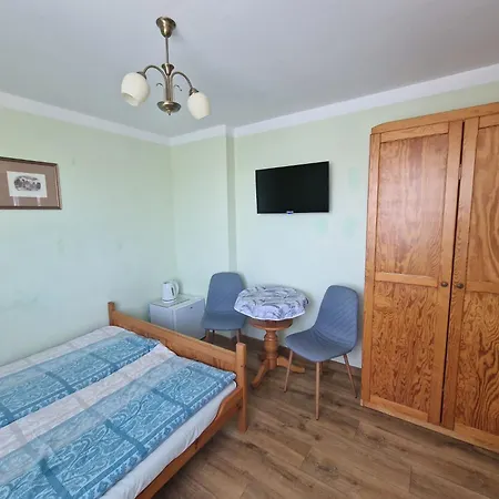 招待所 Elzbieta *