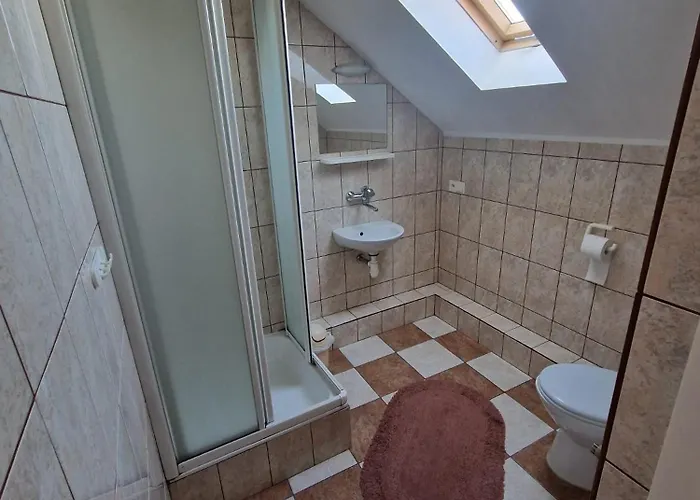 招待所 Elzbieta *